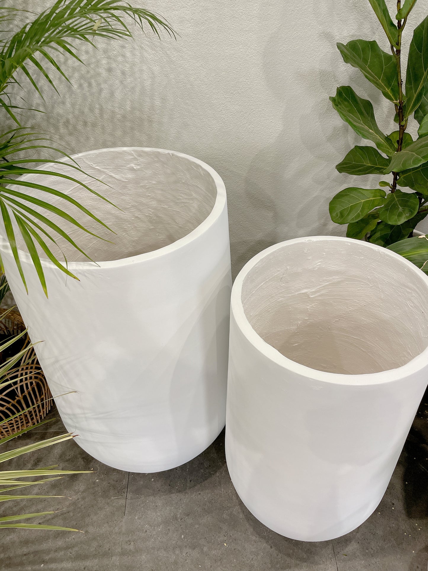 Extra large jumbo size set of 3 Sorrento white pot indoor tall pots planter home&commercial decor