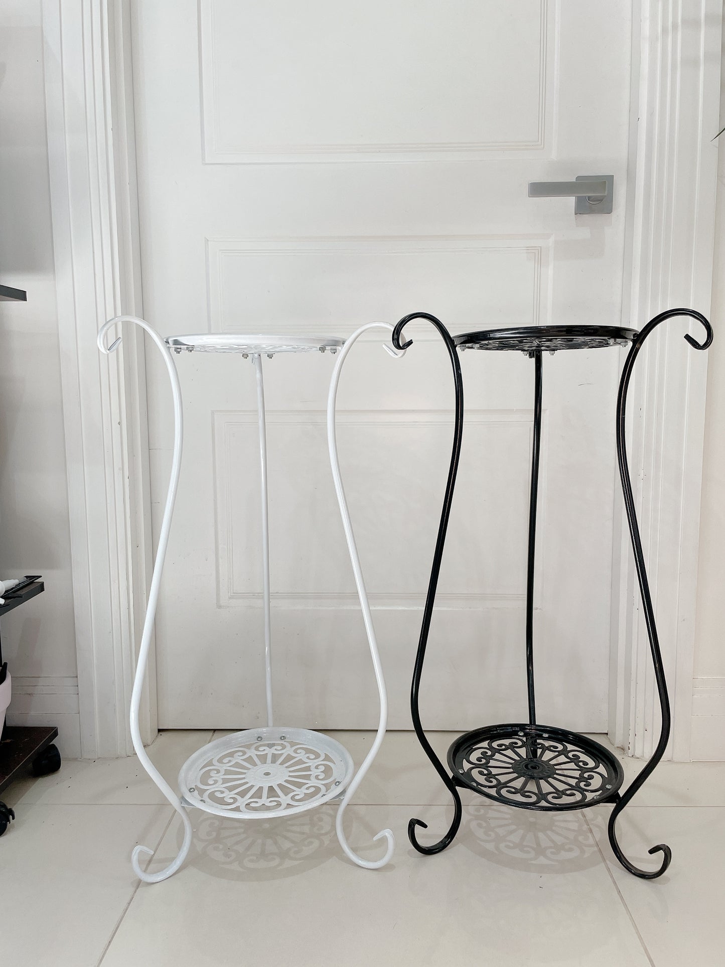 1x White STAND ONLY* PLANTS NOT INCLUDED 2tier stand planter holder lightweight metal BRAND NEW