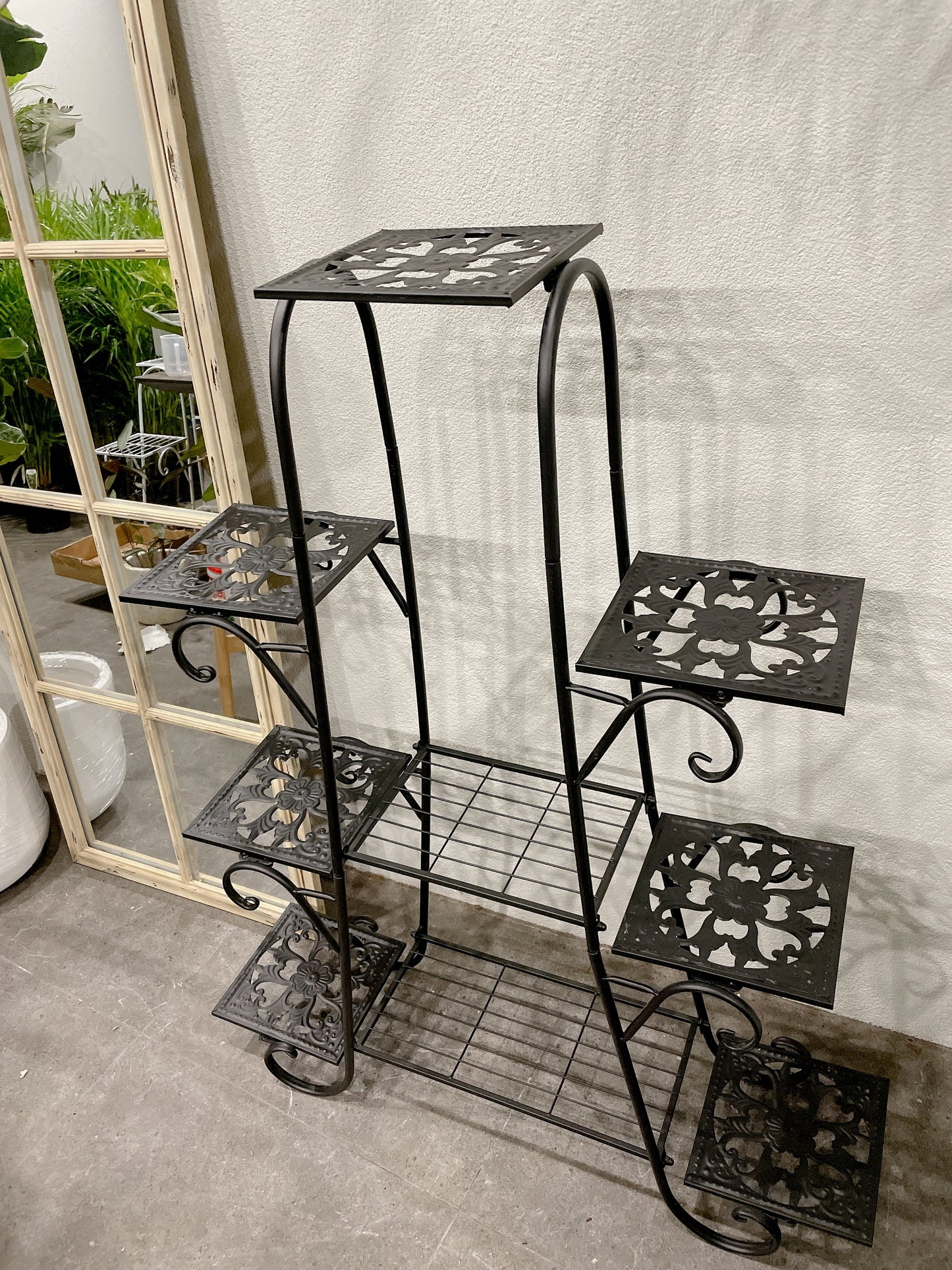 9 pots holder Metal planter plant stand ONLY $99 PLANTS AND POTS NOT INCLUDED CAN DELIVER
