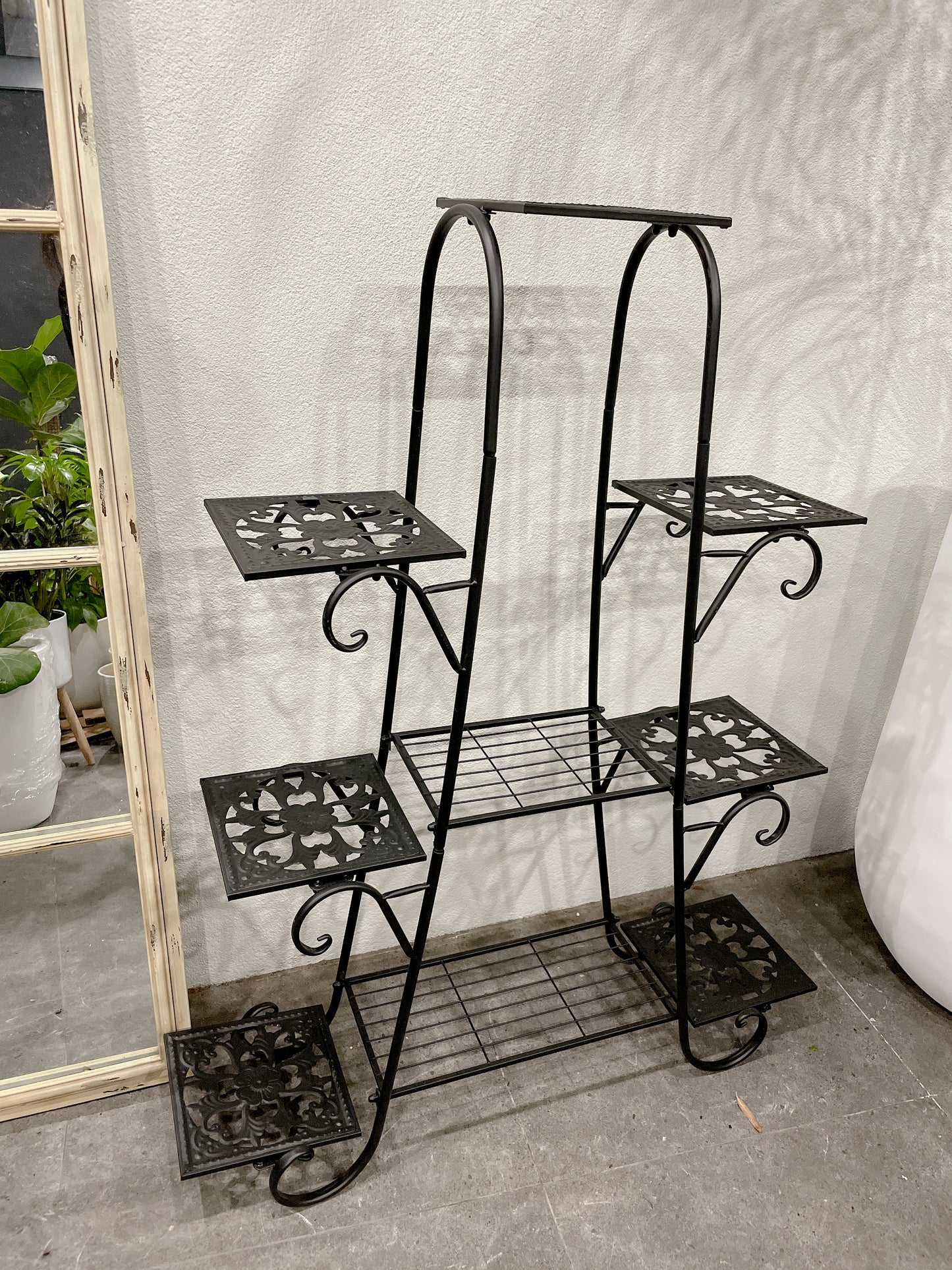 9 pots holder Metal planter plant stand ONLY $99 PLANTS AND POTS NOT INCLUDED CAN DELIVER