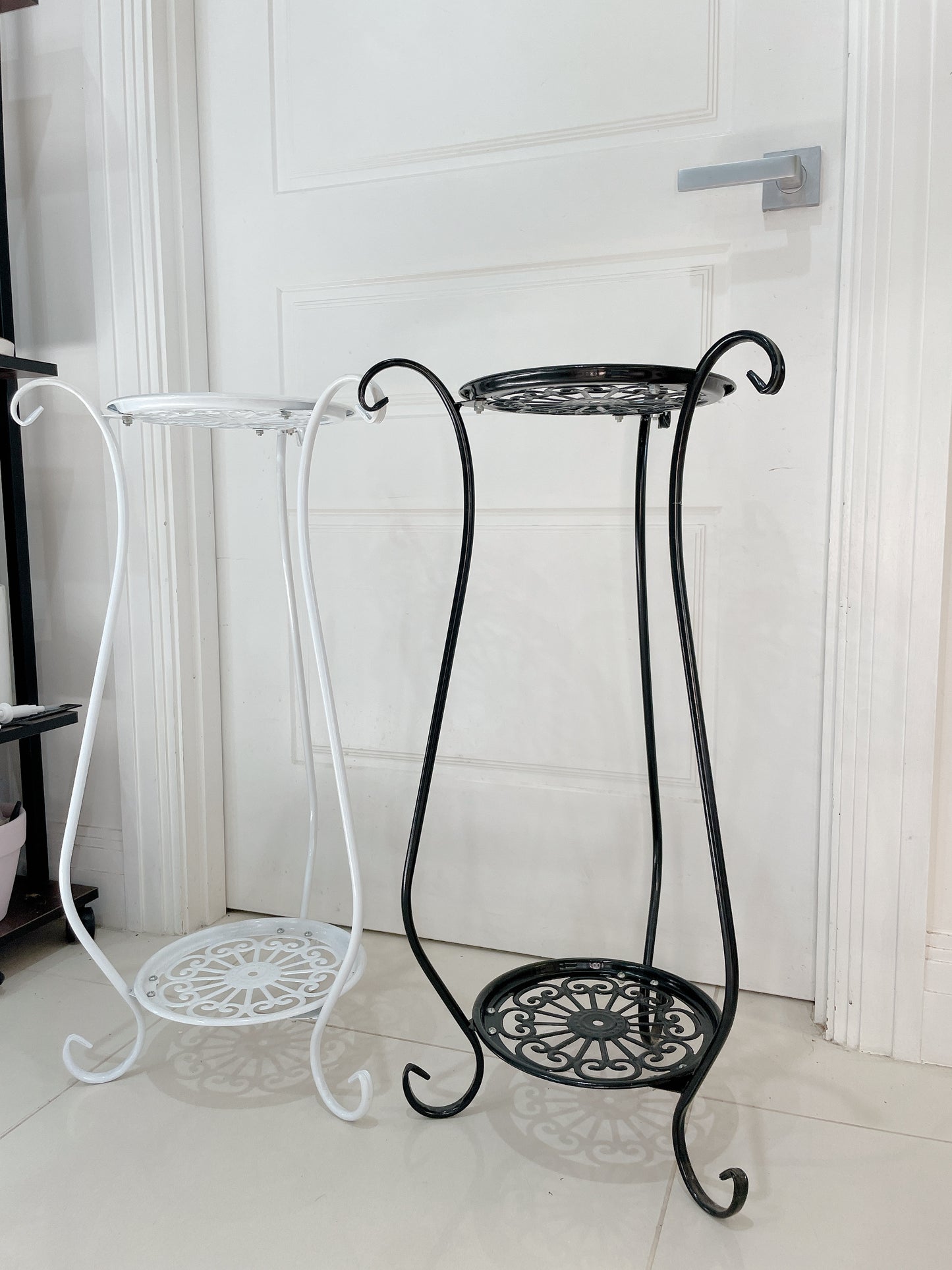 1x White STAND ONLY* PLANTS NOT INCLUDED 2tier stand planter holder lightweight metal BRAND NEW