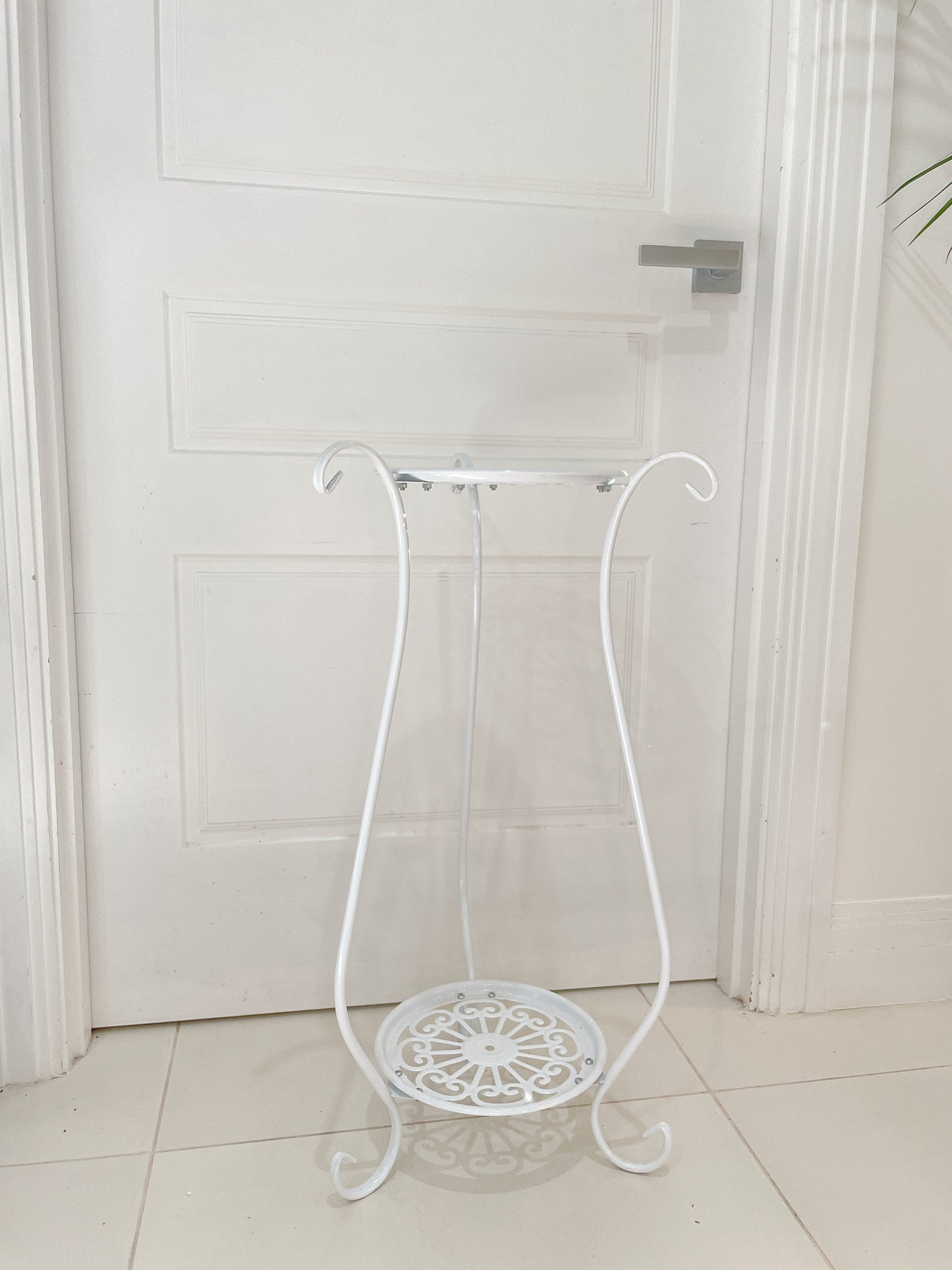 1x White STAND ONLY* PLANTS NOT INCLUDED 2tier stand planter holder lightweight metal BRAND NEW